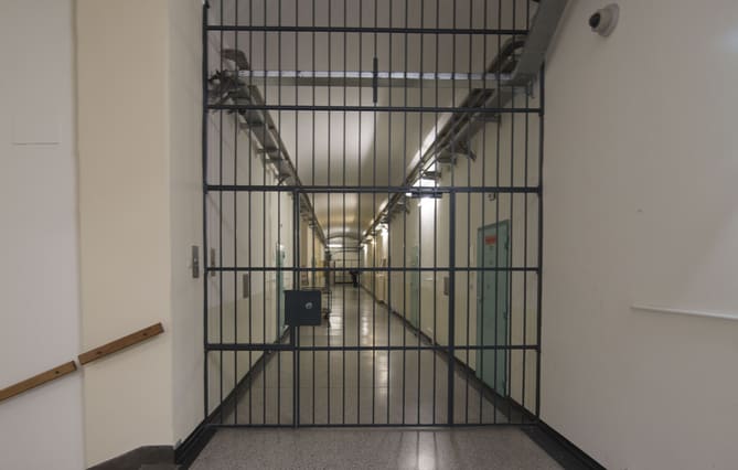 (92) Maison d’arrêt de Nanterre : un rapport formule 62 recommandations pour améliorer les conditions de détention